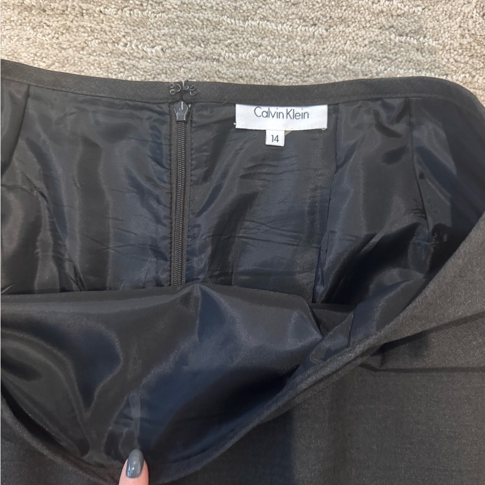Calvin Klein skirt suit - Picture 6 of 6